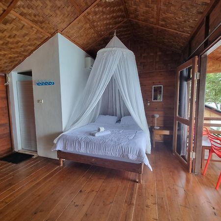 Treetop Guesthouse And Bungalows Сабанг Экстерьер фото